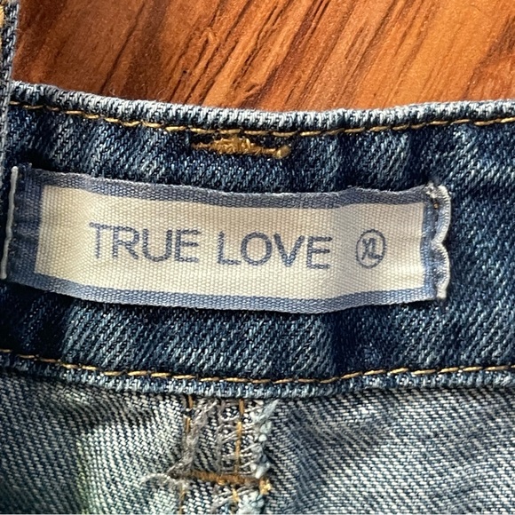 True love Denim Shorts Overalls Womens Size XL Blue Distressed  Bib Overalls - Picture 4 of 10